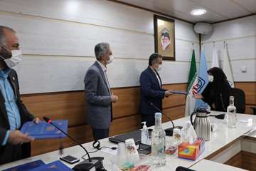 مراسم بزرگداشت روز بهورز با حضور دکتر دانائی رئیس دانشگاه 